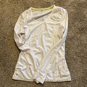 Athleta long sleeve white top size M (removed tag)
